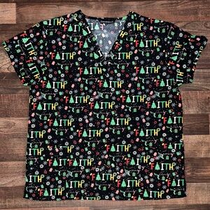 Women's Faith Print scrub Short Sleeve Top XL